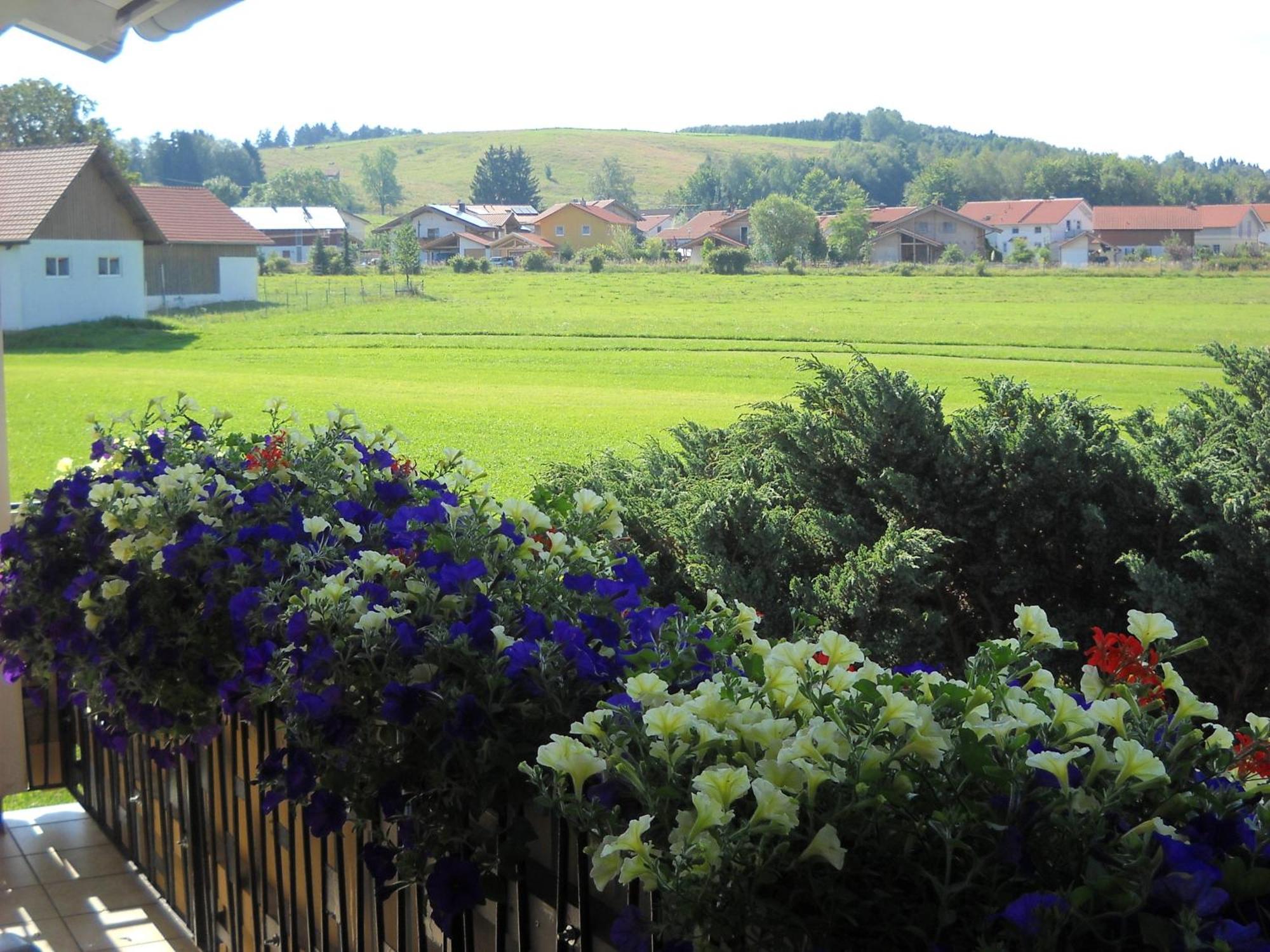 Gaestehaus Reisacher - Mehrbettzimmer ไพทิง ภายนอก รูปภาพ