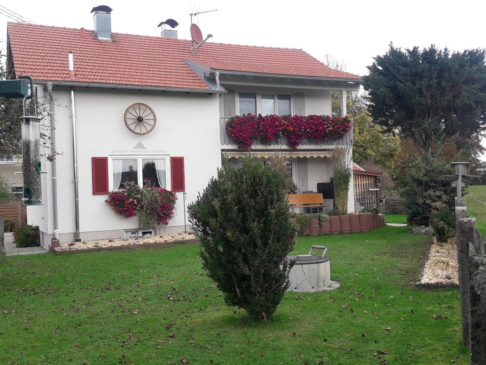 Gaestehaus Reisacher - Mehrbettzimmer ไพทิง ภายนอก รูปภาพ